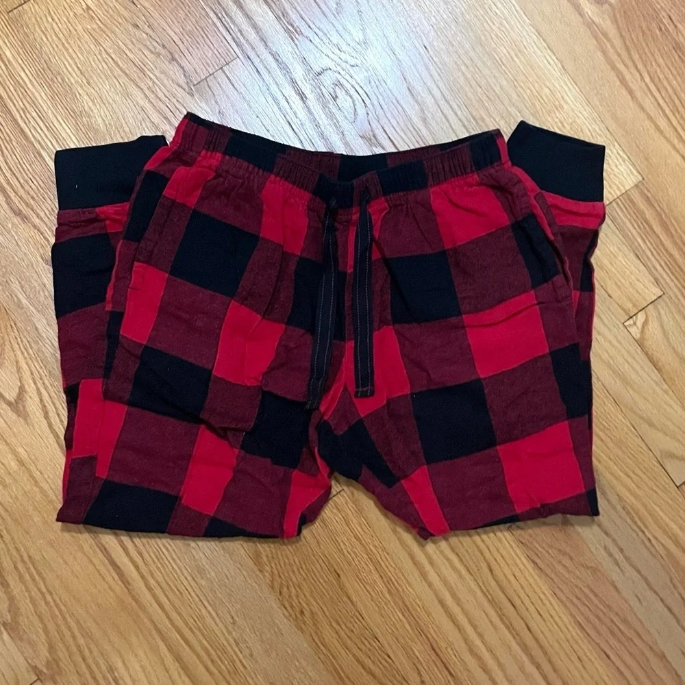 Old Navy Red and Black Plaid Holiday Christmas Joggers Size S - Picture 2 of 4